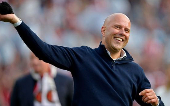 利物浦转会策略剖析：斯洛特详解运作模式与决策考量